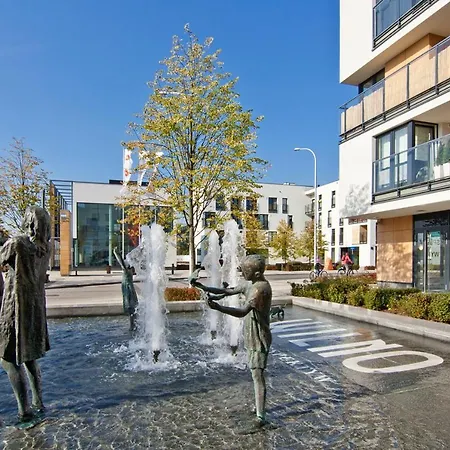 Z Garazem Podziemnym 아파트