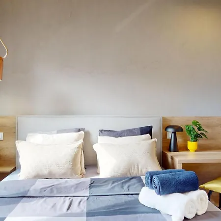 Z Garazem Podziemnym * 바르샤바