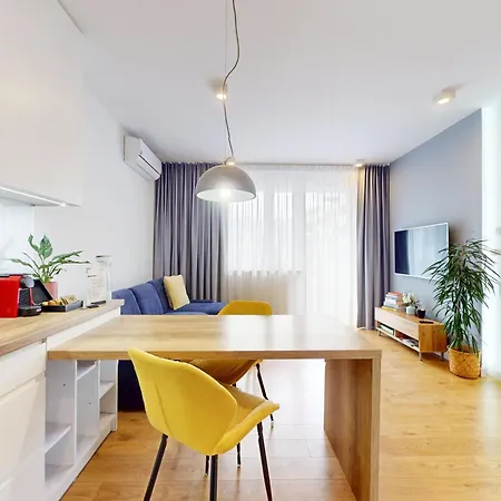 Z Garazem Podziemnym Apartment